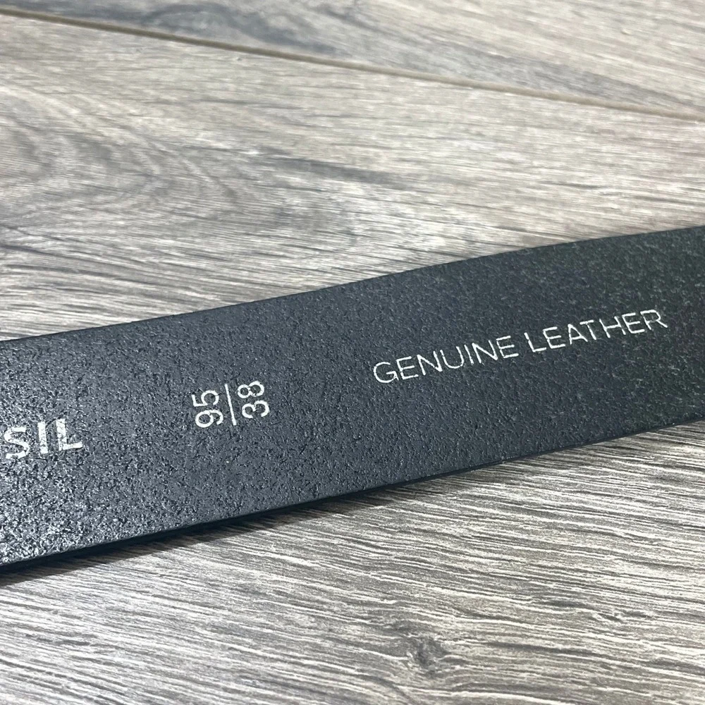 Fossil Belt Mens 38 Black Genuine Leather Silver Buckle Casual Everyday Luxury